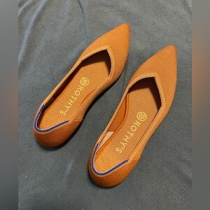 ROTHYS THE POINT FLATS